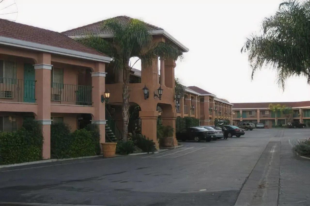 Merced Inn & Suites Dış mekan fotoğraf