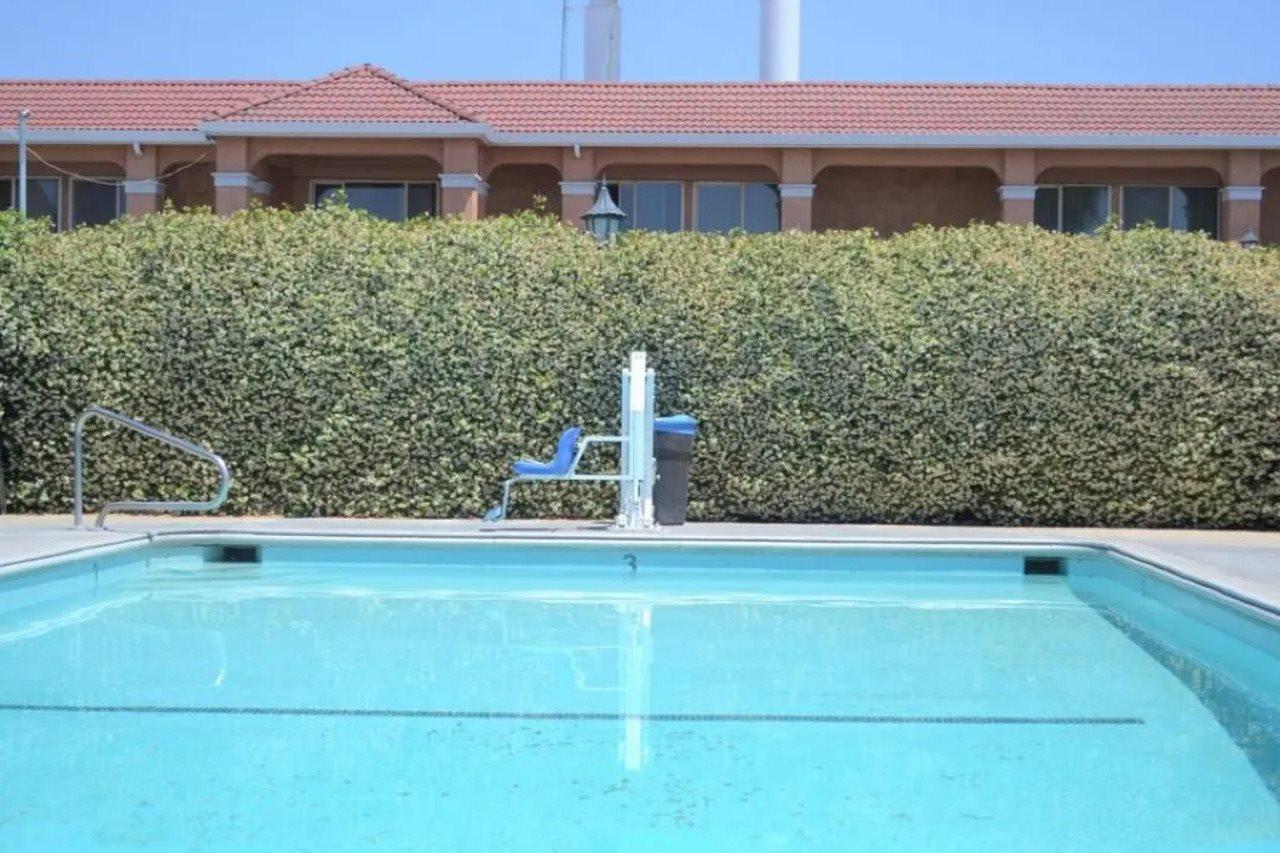 Merced Inn & Suites Dış mekan fotoğraf