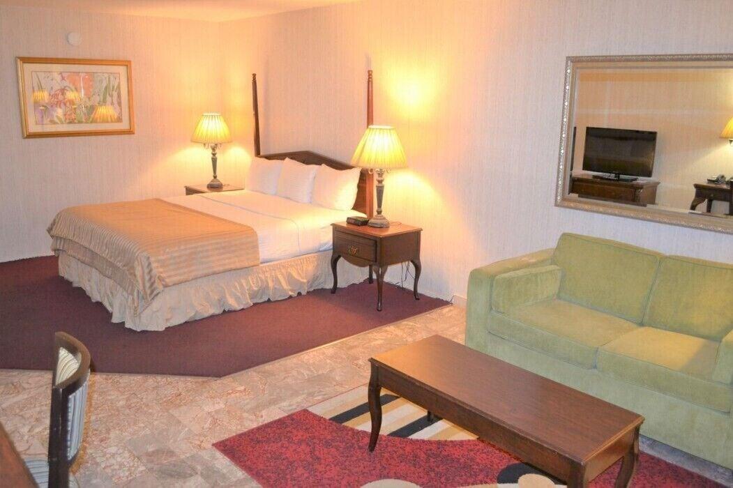 Merced Inn & Suites Dış mekan fotoğraf