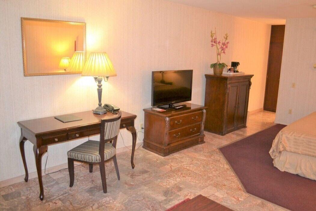 Merced Inn & Suites Dış mekan fotoğraf
