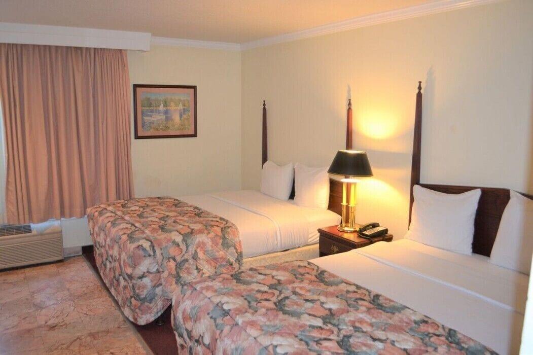 Merced Inn & Suites Dış mekan fotoğraf