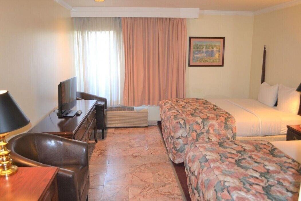 Merced Inn & Suites Dış mekan fotoğraf